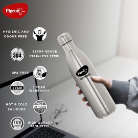Pigeon Aqua Therminox Stainless Steel Vaccum Insulated Water Bottle with Copper Coating Inside for Better Hot and Cold Retention (750 ml)