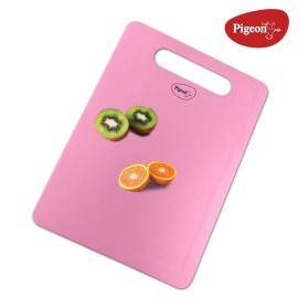 Pigeon Strong Polycarbonate Chopping Cutting Board with Handle 14744 Plastic Cutting Board (Pink,Pack of 2, Dishwasher Safe)