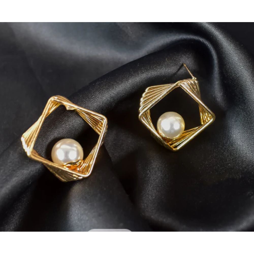 Timeless Elegance Earrings – Elevate Your Daily Style