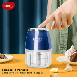 Pigeon Zoom Electric Chopper 250 ml,Portable with 3 Stainless Steel Blades for Effortlessly Chopping Vegetables and Fruits - Blue